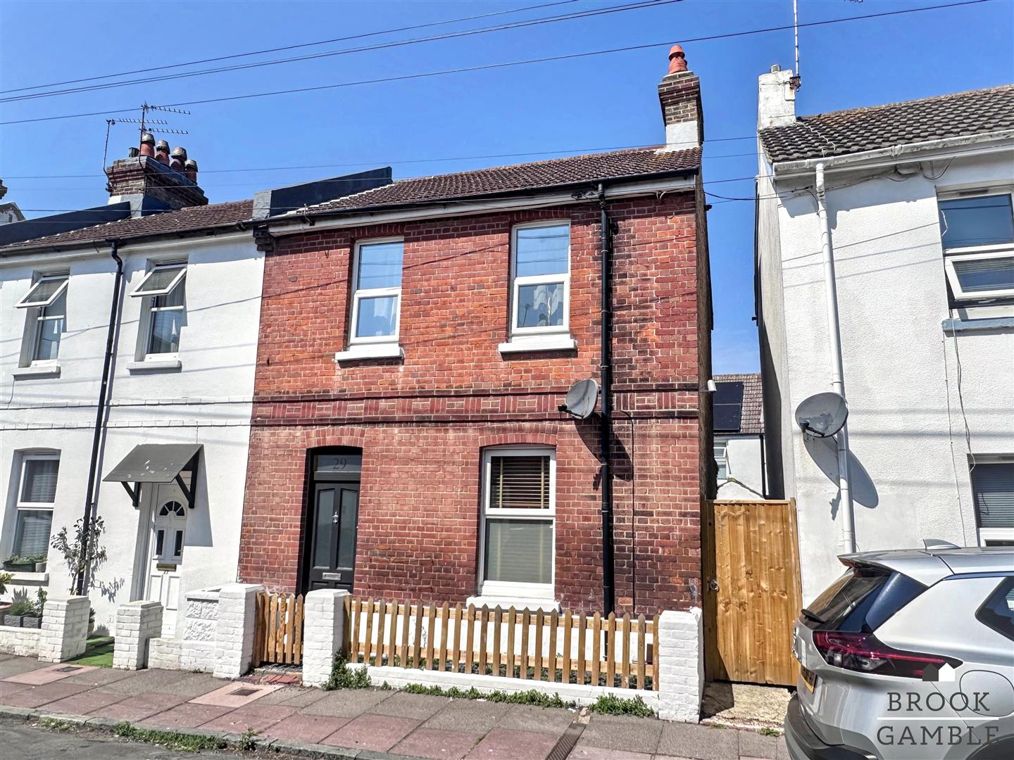 2 Bedroom House for Sale: £249,950. Sydney Road in Eastbourne, East Sussex